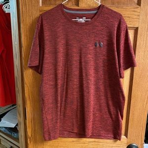 Men’s Under Armour Athletic Shirt - LARGE